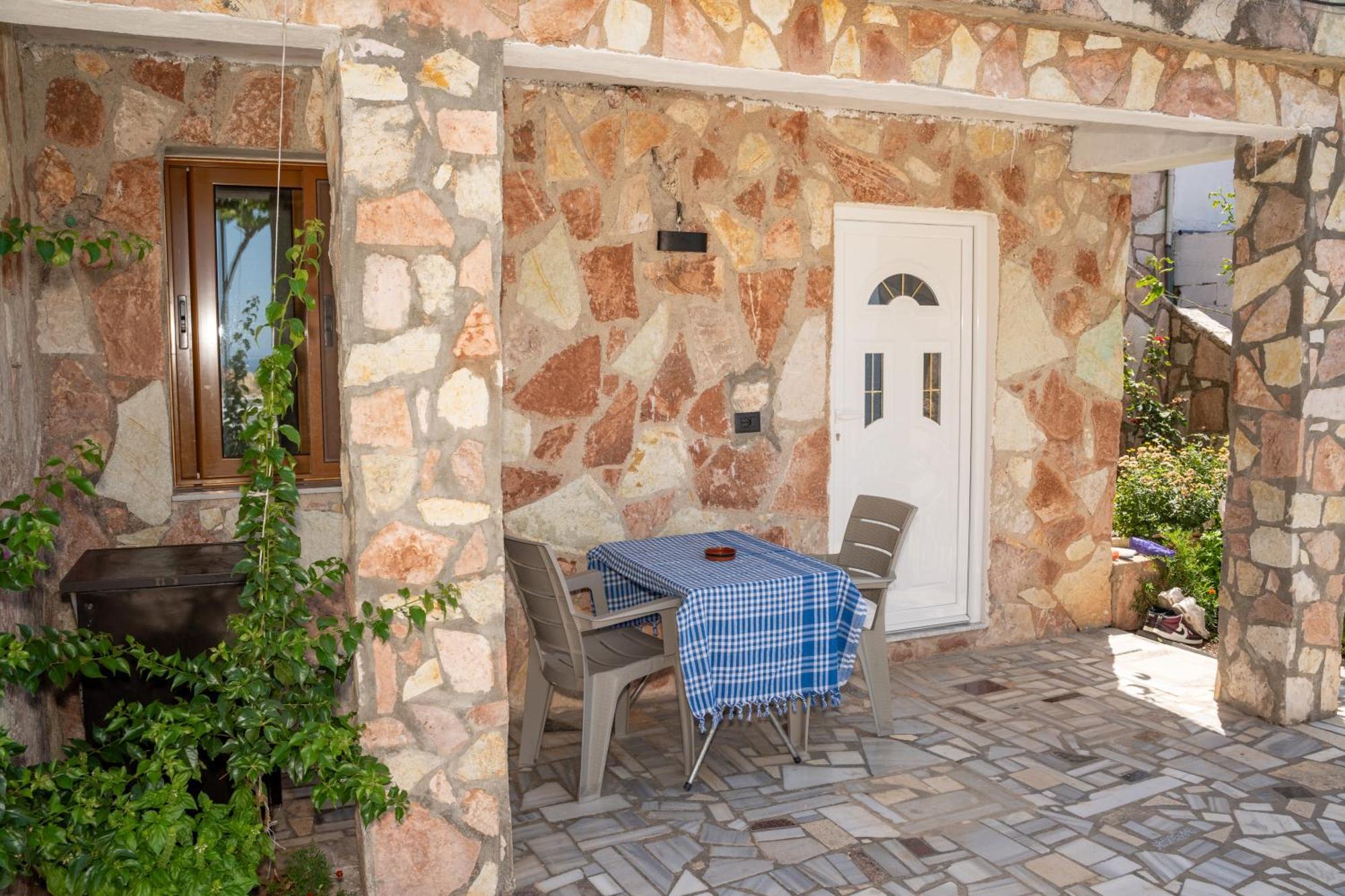 Laa Melossa Sarandë エクステリア 写真